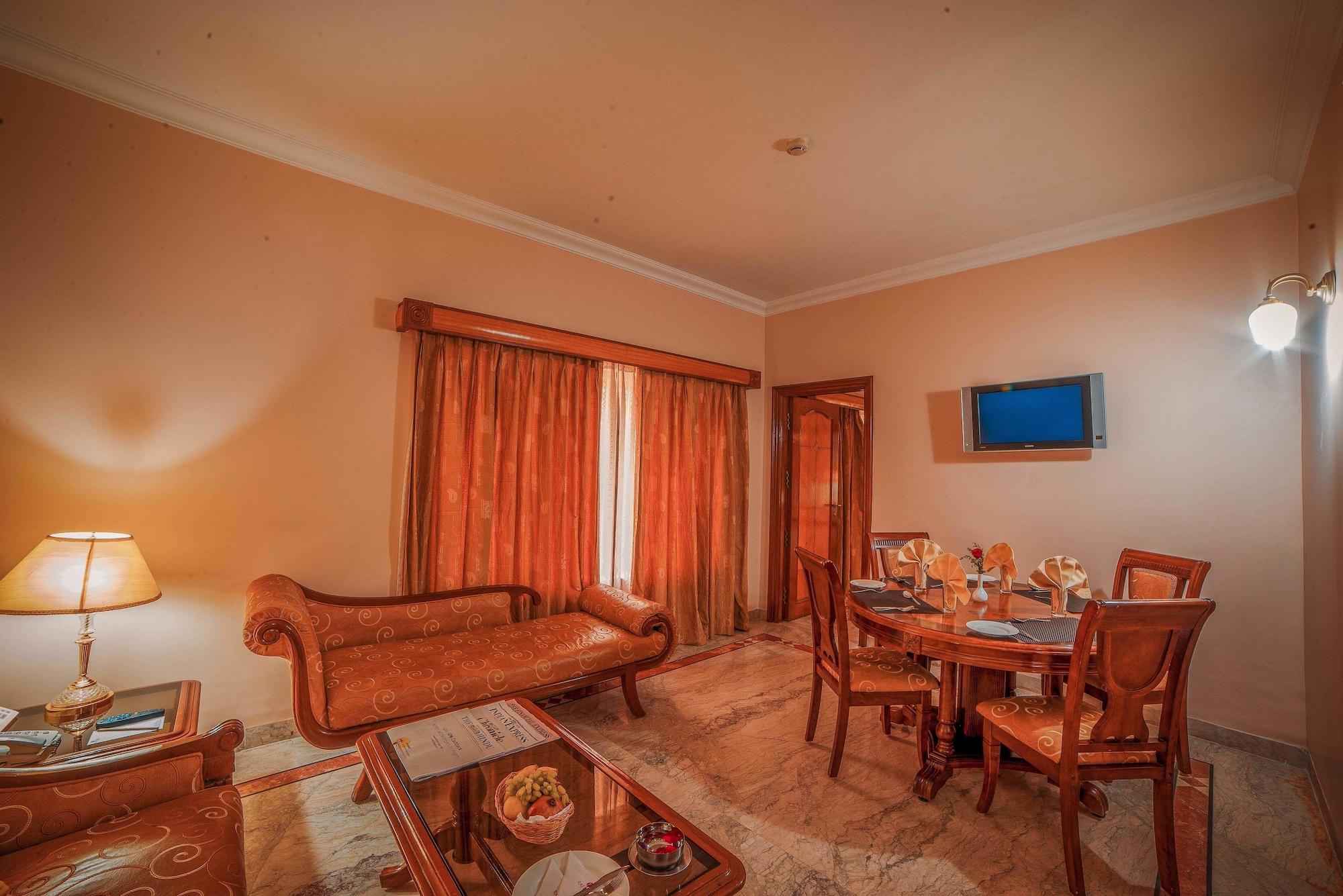 Raj Park Hotel Chennai Ngoại thất bức ảnh