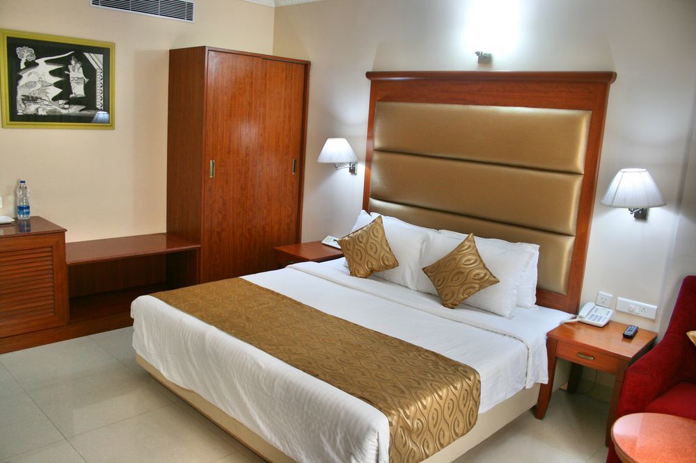 Raj Park Hotel Chennai Ngoại thất bức ảnh