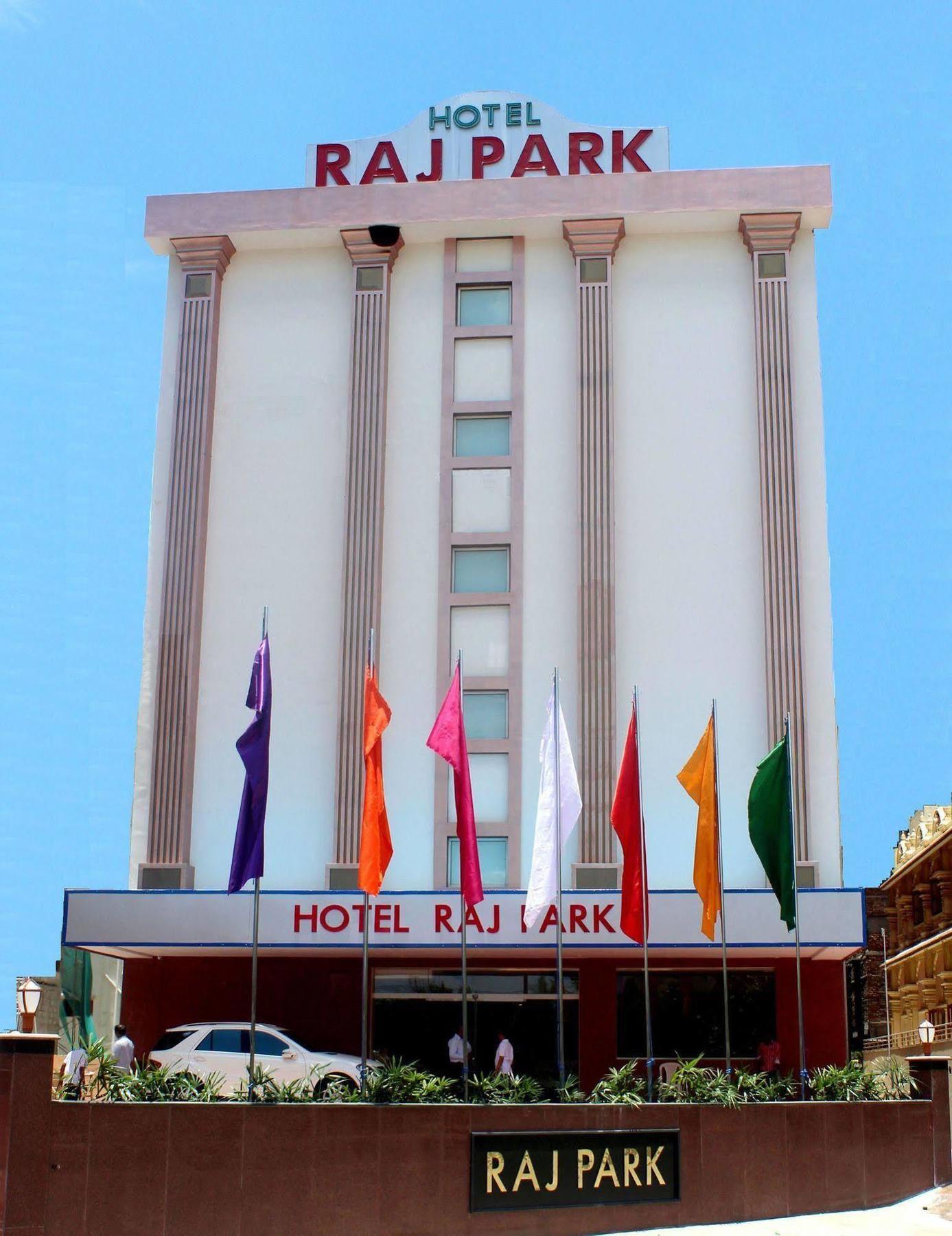 Raj Park Hotel Chennai Ngoại thất bức ảnh