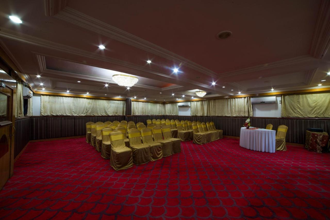 Raj Park Hotel Chennai Ngoại thất bức ảnh