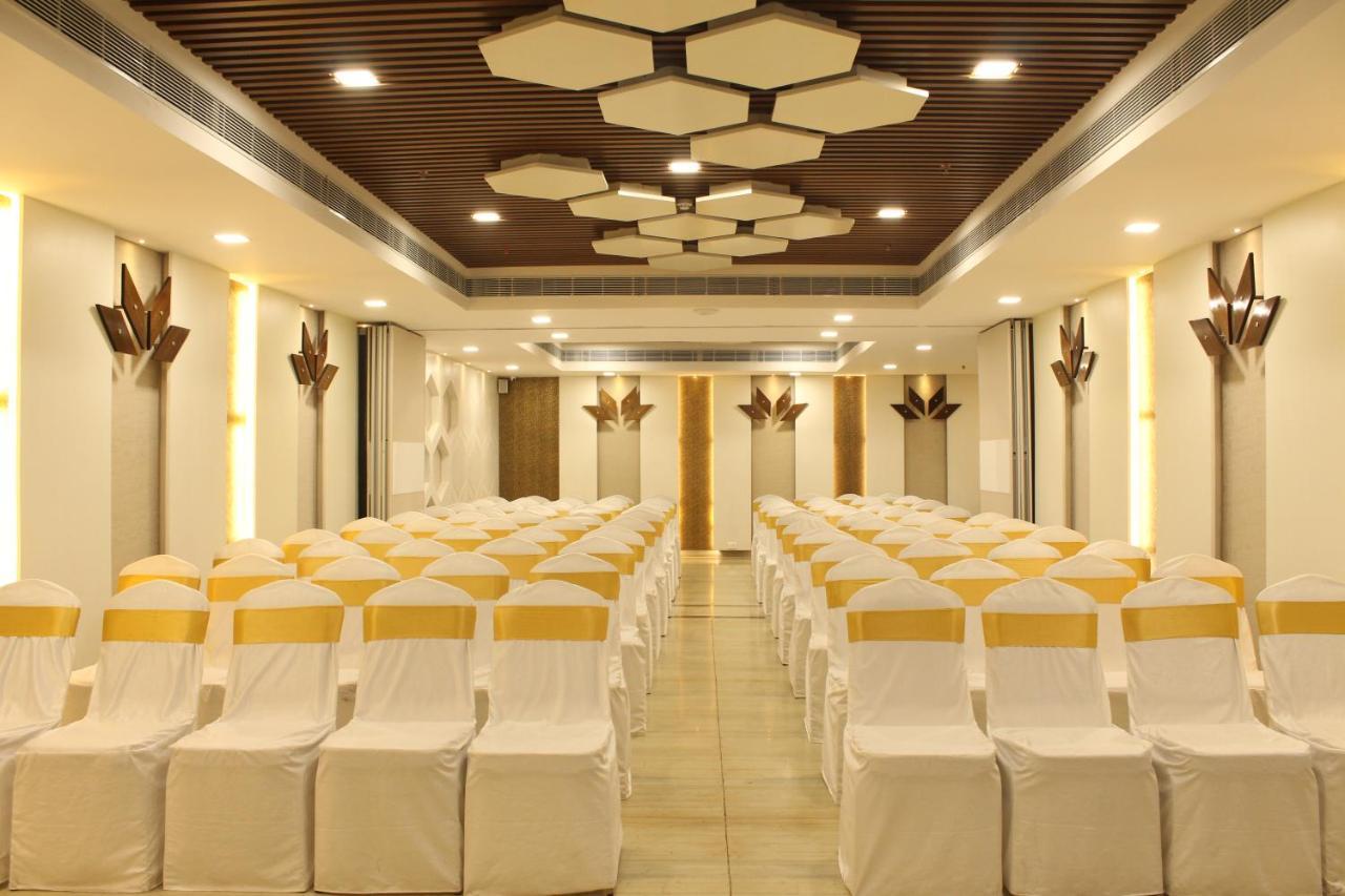 Raj Park Hotel Chennai Ngoại thất bức ảnh