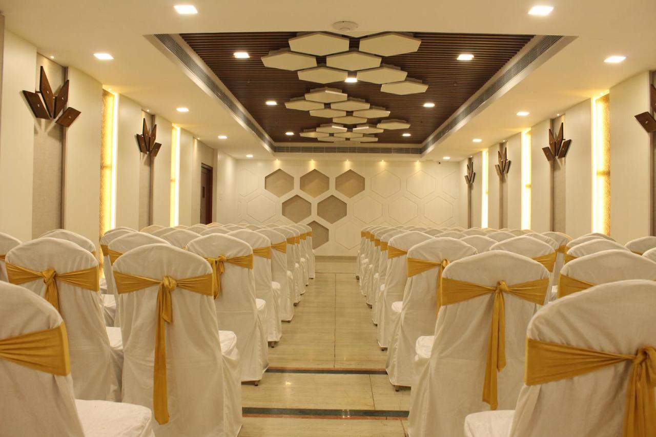 Raj Park Hotel Chennai Ngoại thất bức ảnh