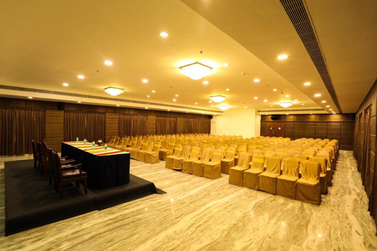 Raj Park Hotel Chennai Ngoại thất bức ảnh